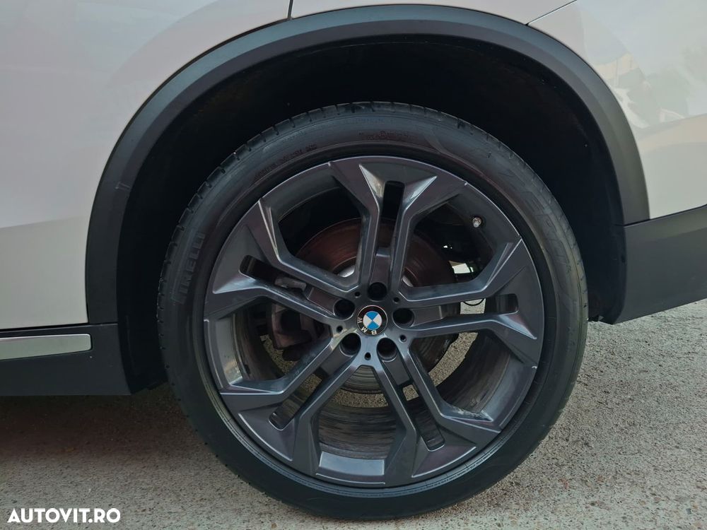 BMW X5 xDrive30d - 27