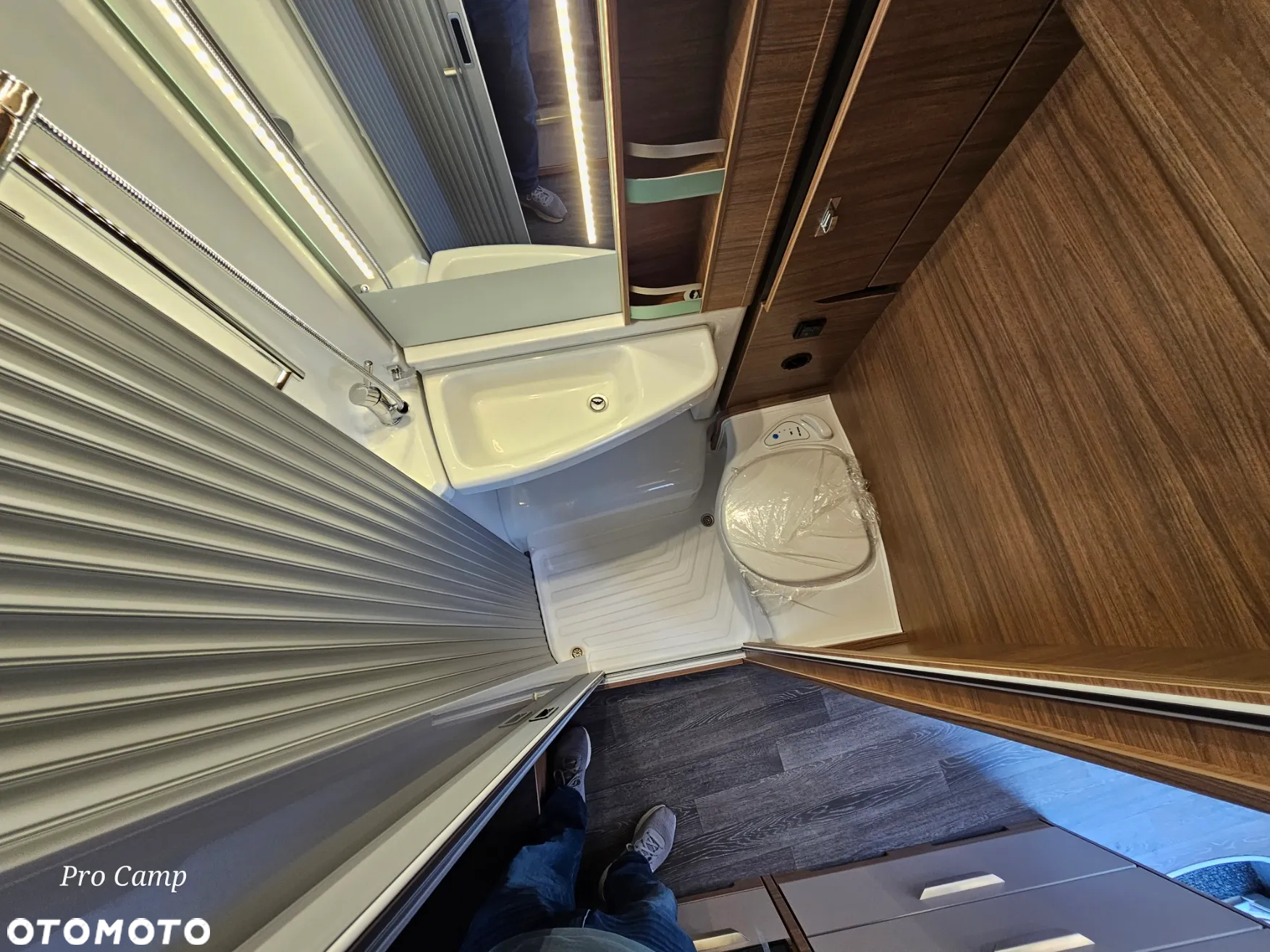 KNAUS VAN WAVE MAN 640 MEG VANSATION - 18