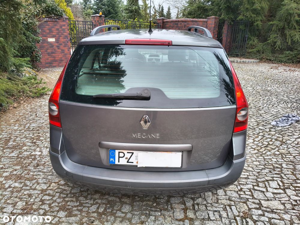 Renault Megane 1.6 Luxe Privilege - 3