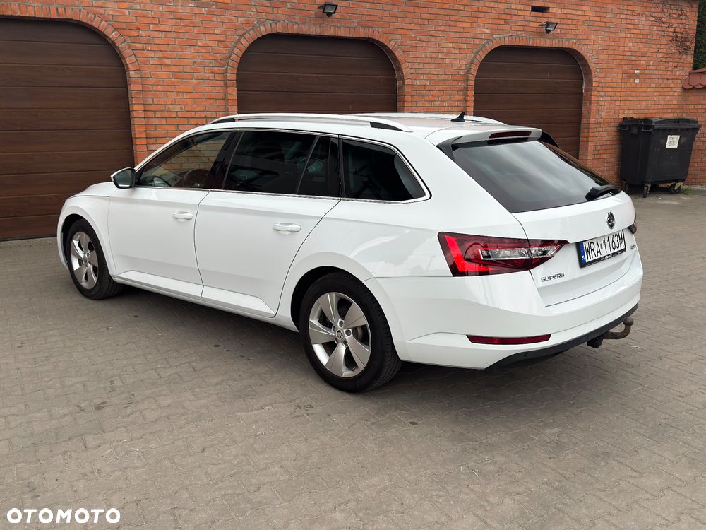 Skoda Superb 1.6 TDI GreenLine - 6