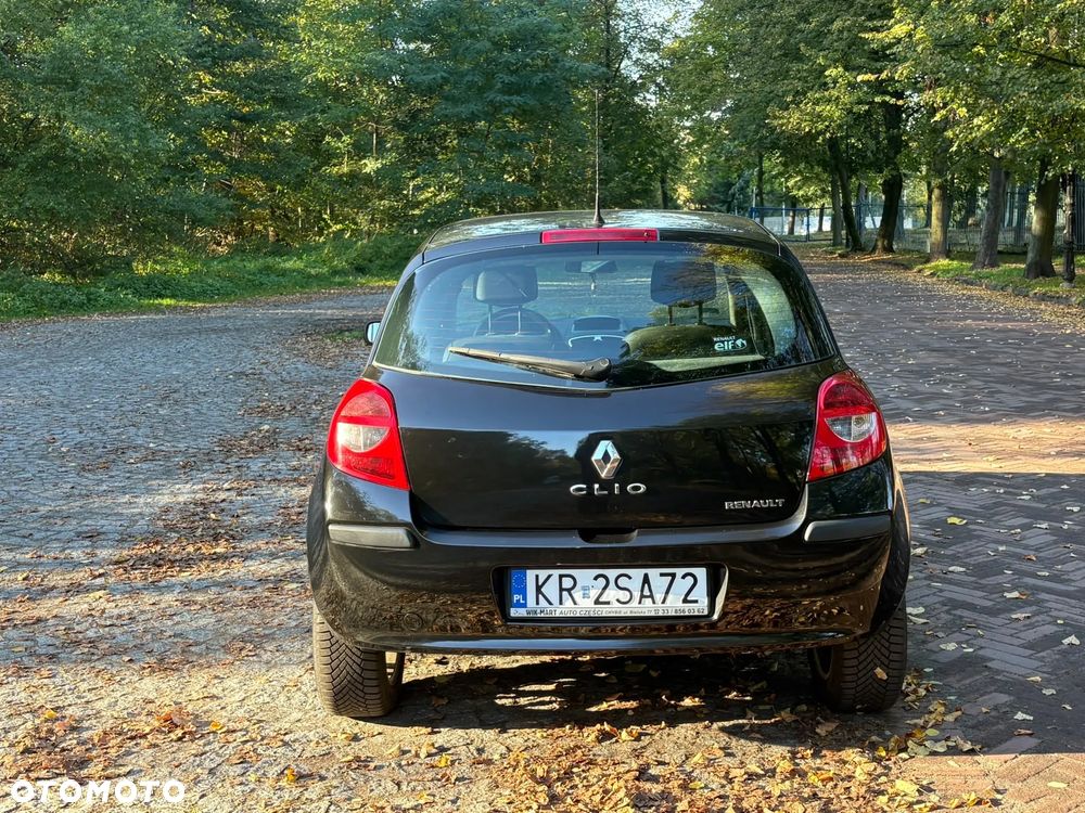 Renault Clio 1.6 16V Expression - 6