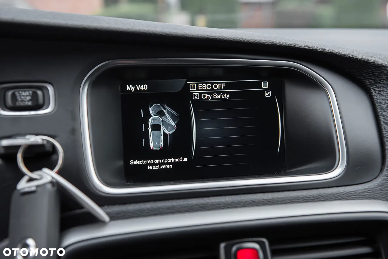 Volvo V40 - 22
