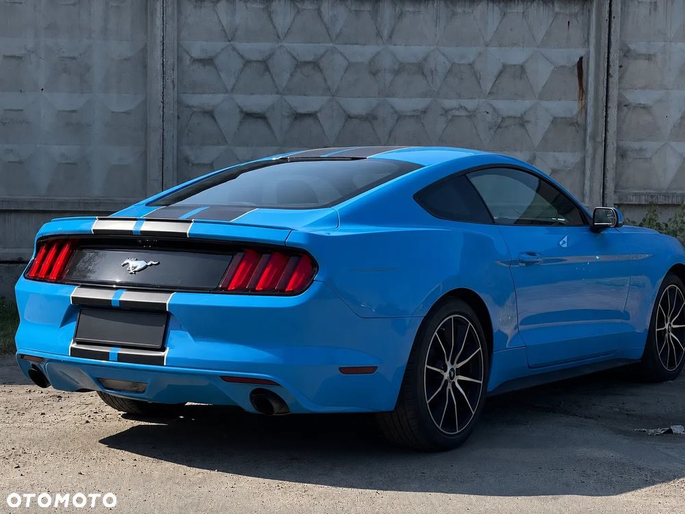 Ford Mustang - 5