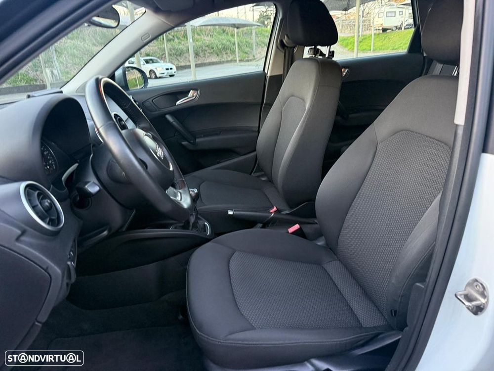 Audi A1 Sportback 1.6 TDI S-line - 10