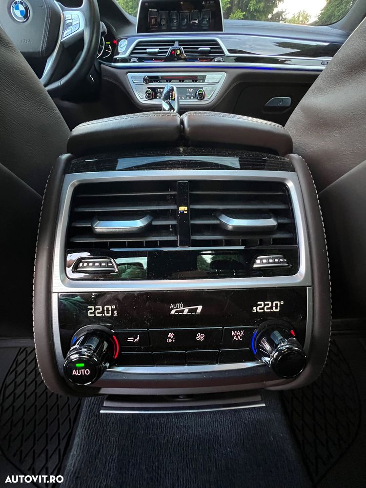 BMW Seria 7 740d xDrive - 12