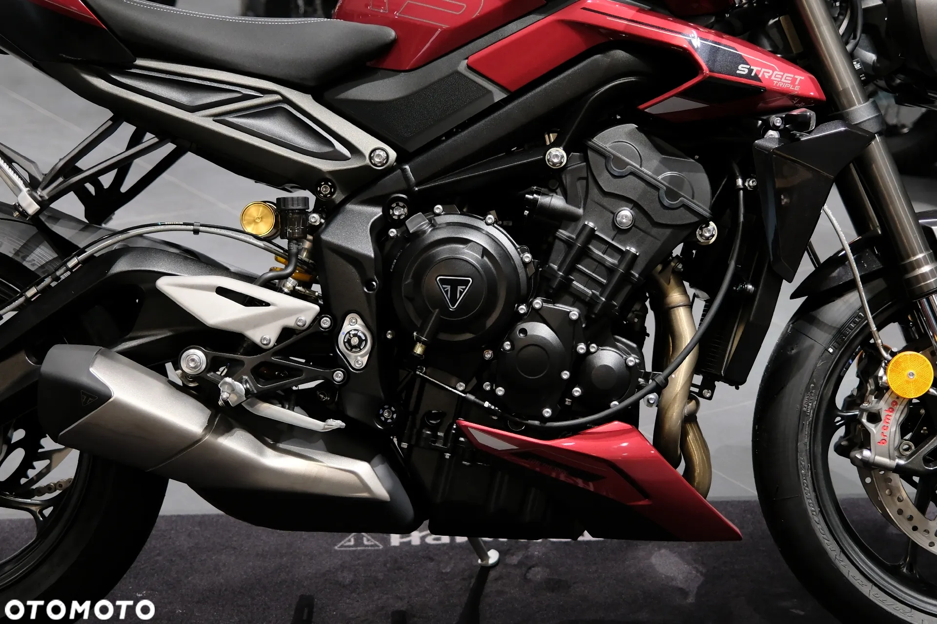 Triumph Street Triple - 7