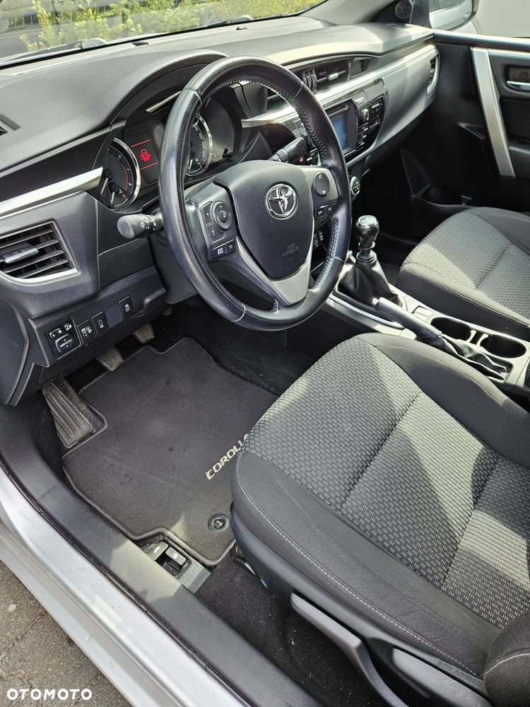 Toyota Corolla 1.6 Prestige - 6