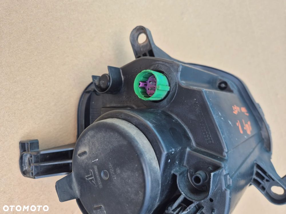 Fiat 500 lampa prawa w zderzak.DRL.Lifting 2015- - 9