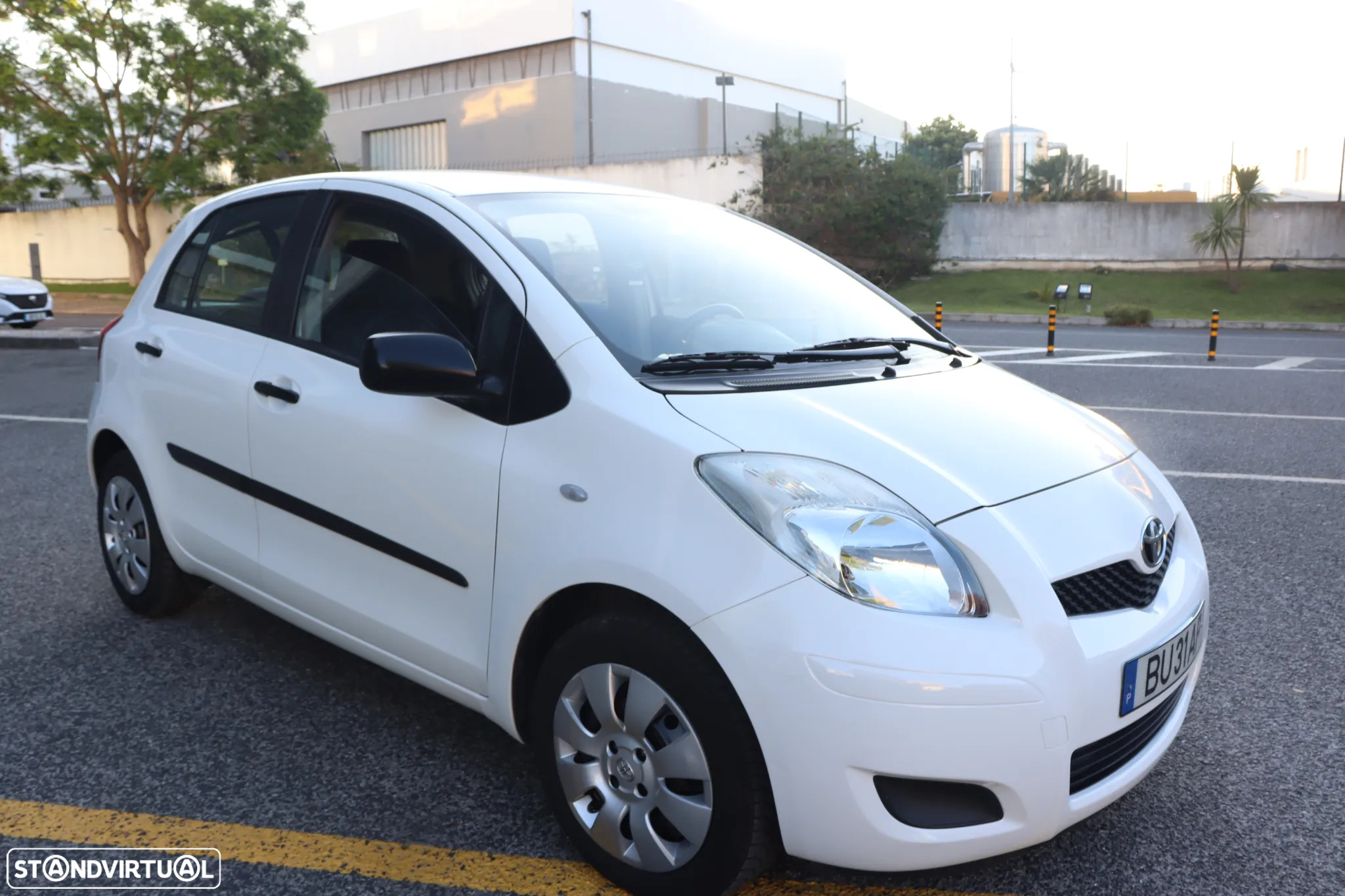 Toyota Yaris 1.0 VVT-i Comfort - 35