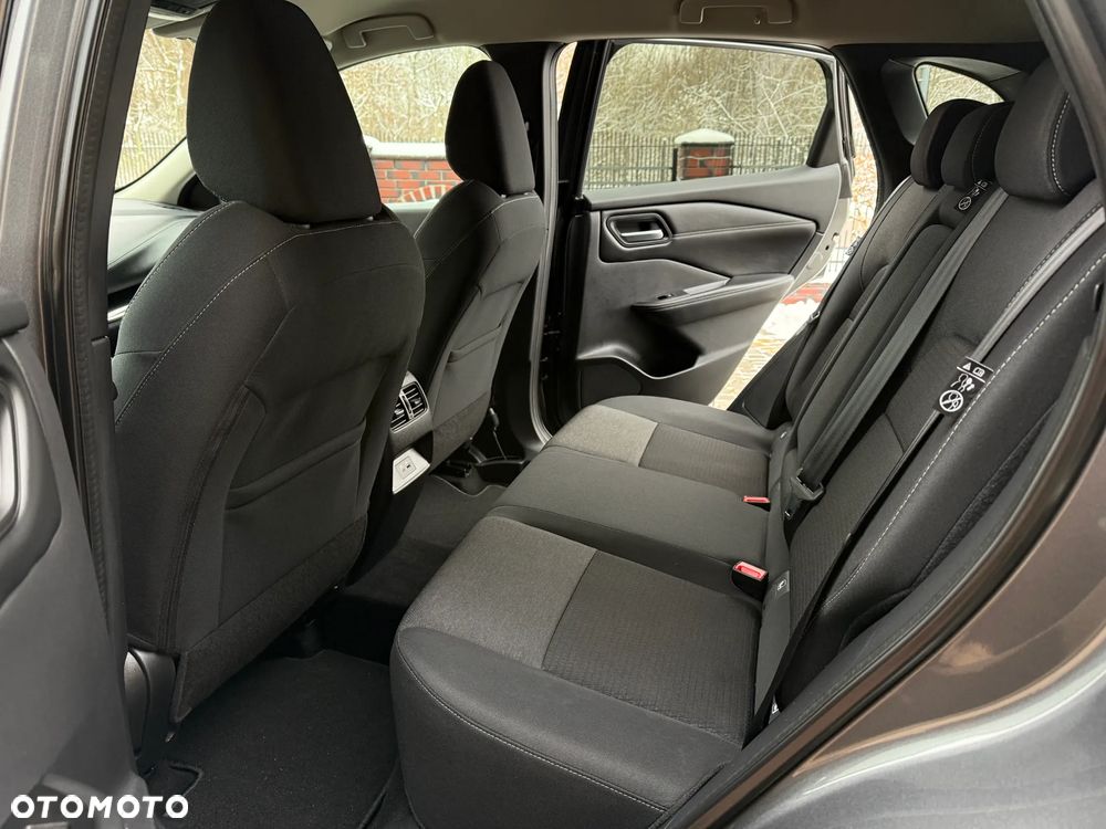 Nissan Qashqai 1.3 DIG-T N-Connecta DCT - 26