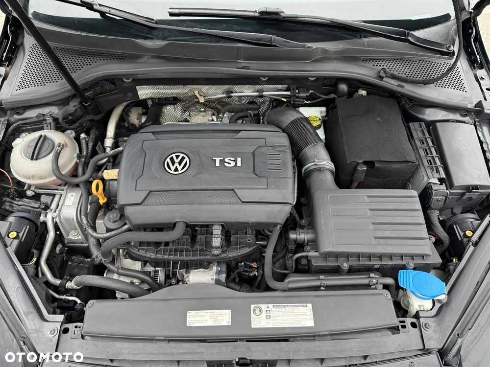 Volkswagen Golf - 17