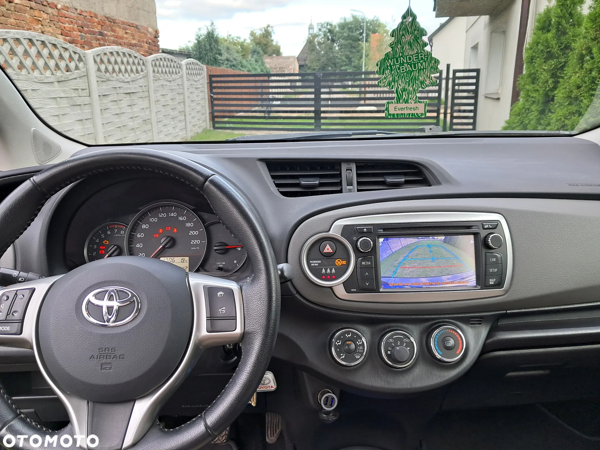 Toyota Yaris 1.33 Prestige - 11