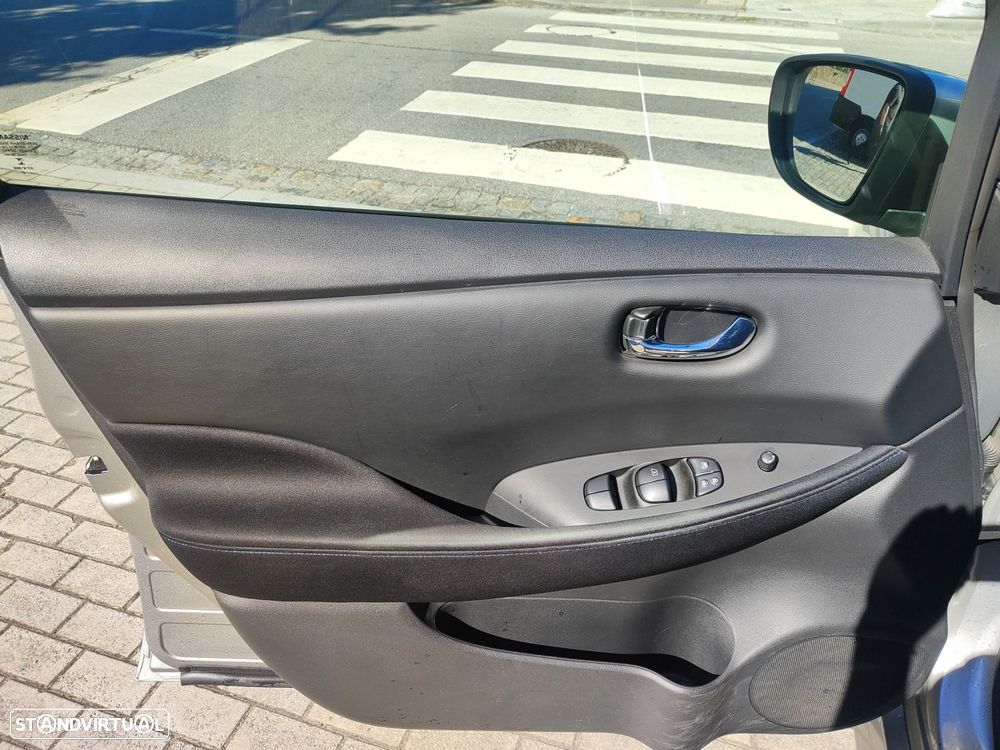 Nissan Leaf Acenta - 16