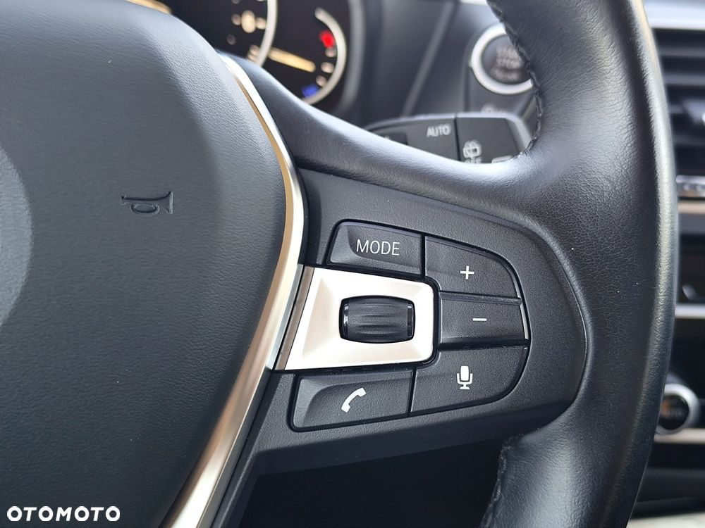 BMW X3 xDrive20i Advantage - 15