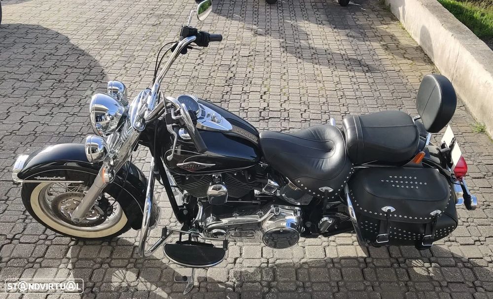 Harley-Davidson FLSTC Heritage Softail - 4