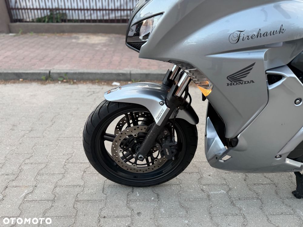 Honda CBF - 18