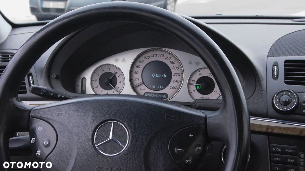 Mercedes-Benz Klasa E 280 CDI Avantgarde DPF - 15