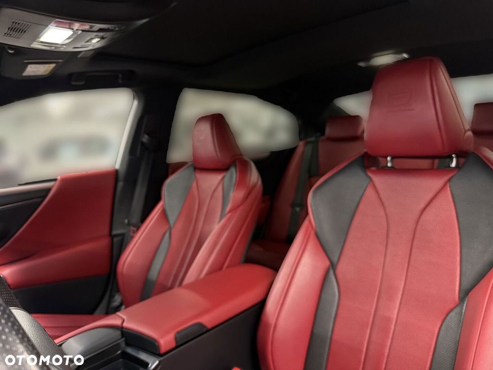 Lexus ES 300h F Sport Edition - 12