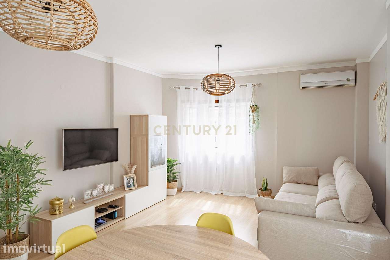 Apartamento T2 em Santa Marta do Pinhal, Corroios - Grande imagem: 5/34