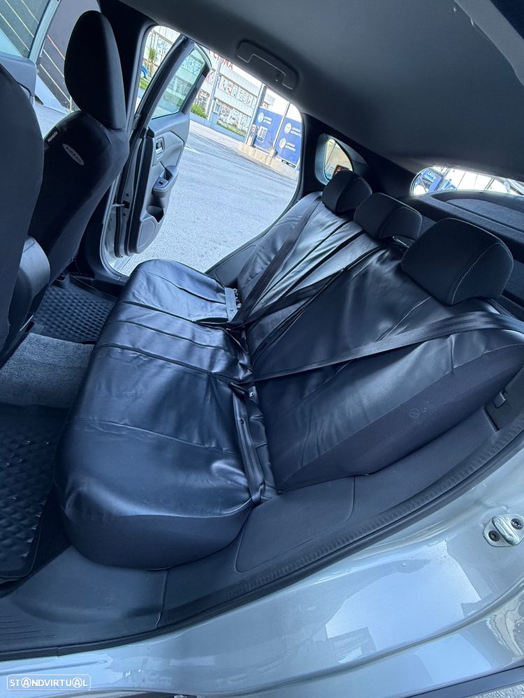 Nissan Qashqai +2 - 17