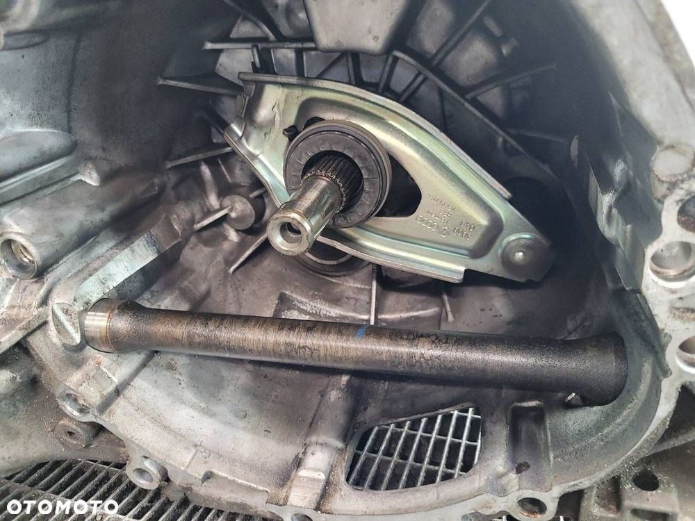 SKRZYNIA BIEGÓW MANUALNA AUDI A4 B8 1.8 TFSI 160KM LLV - 4