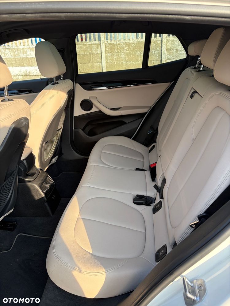 BMW X2 sDrive20i Advantage Plus - 10