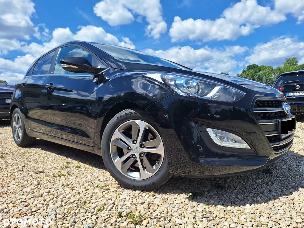 Hyundai i30 blue Kombi 1.6 GDi Passion
