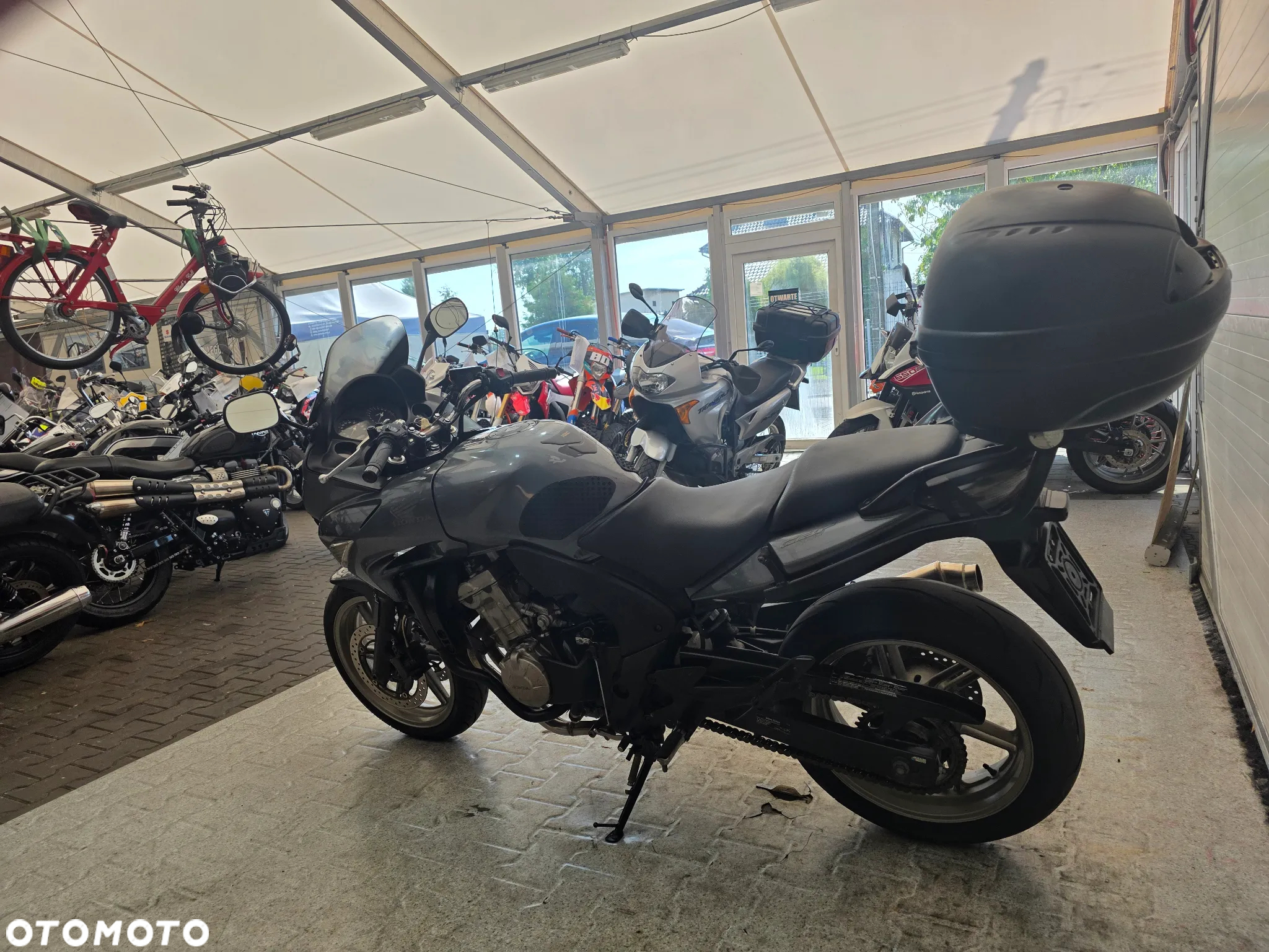 Honda CBF - 9
