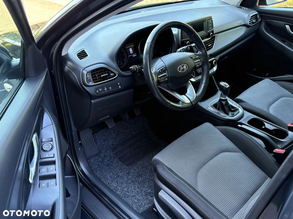 Hyundai i30 1.5 DPI Modern - 9