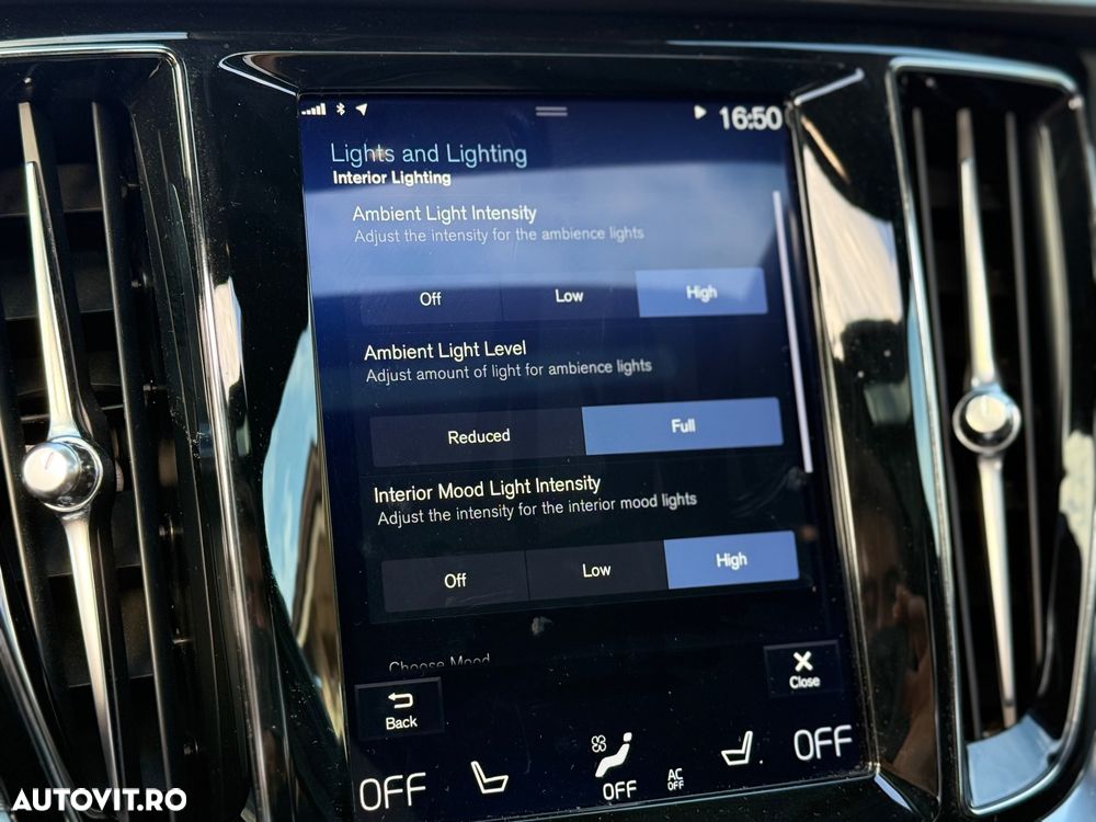 Volvo S60 T5 R-Design - 31