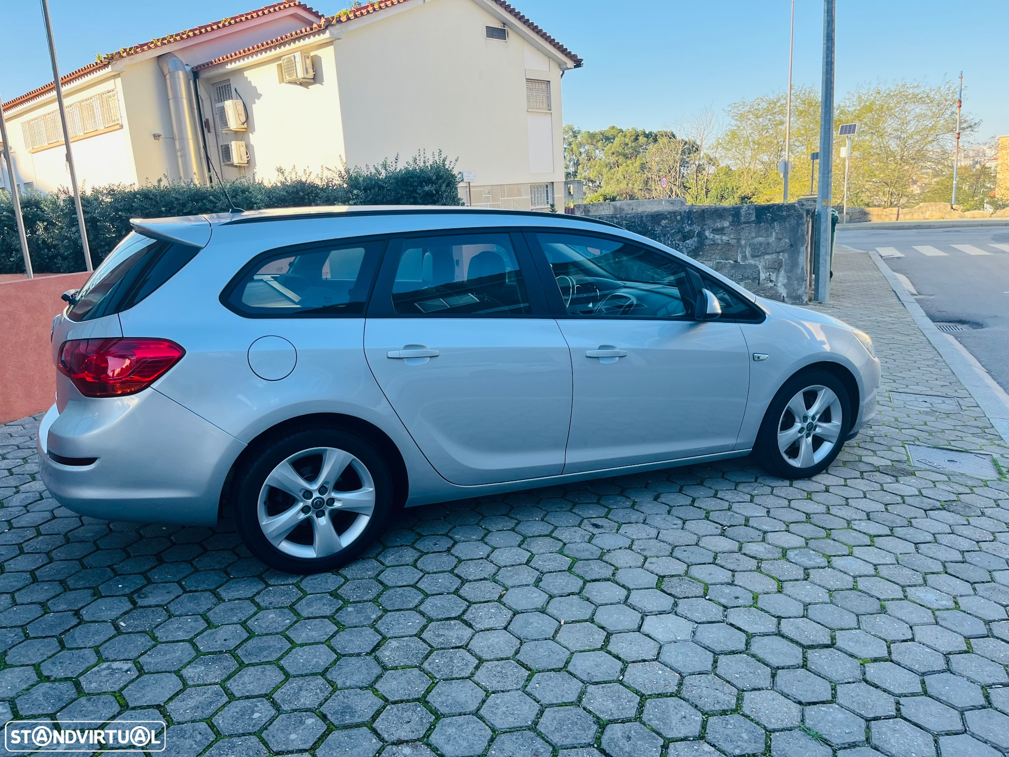 Opel Astra Sports Tourer 1.3 CDTi Enjoy S/S J16 - 11