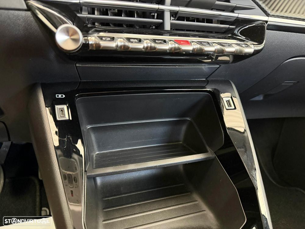 Peugeot 208 1.2 PureTech Allure - 13