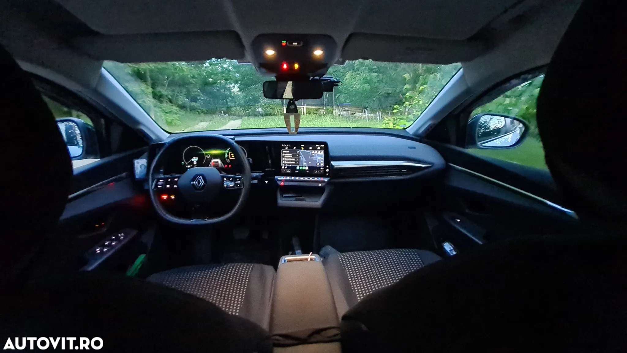 Renault Megane E-TECH EV60 super charge equilibre - 6