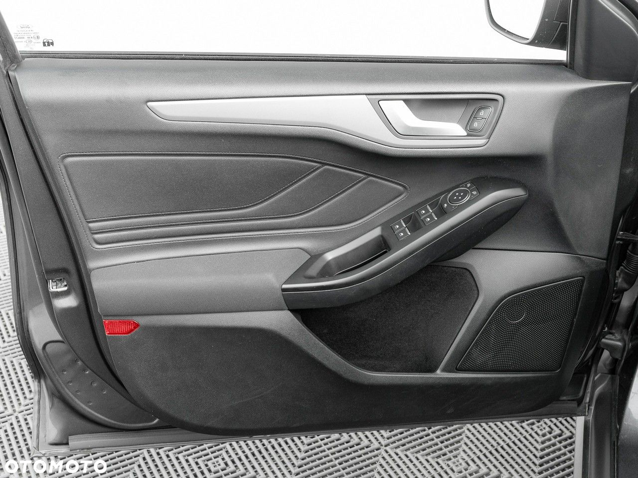 Ford Focus 1.0 EcoBoost Active - 13