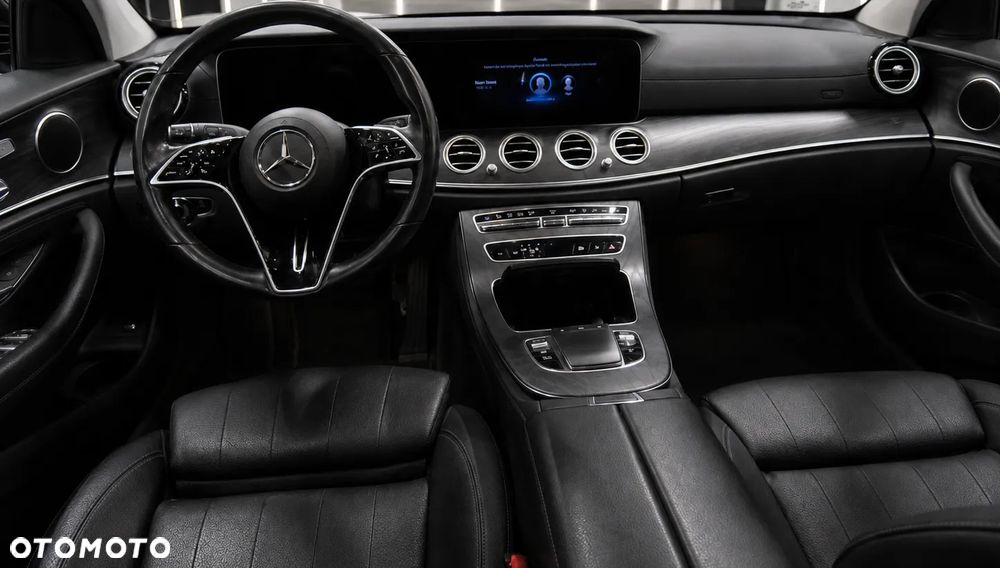 Mercedes-Benz Klasa E 300 de Avantgarde - 6