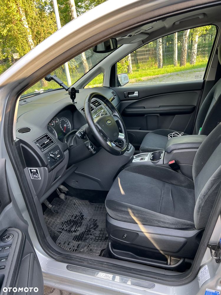 Ford Focus 1.6 TDCi Ghia DPF - 9