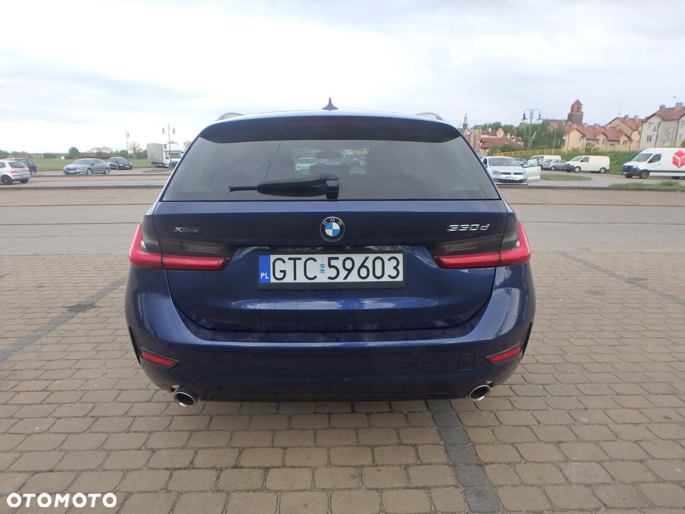 BMW Seria 3 330d xDrive M Sport - 6