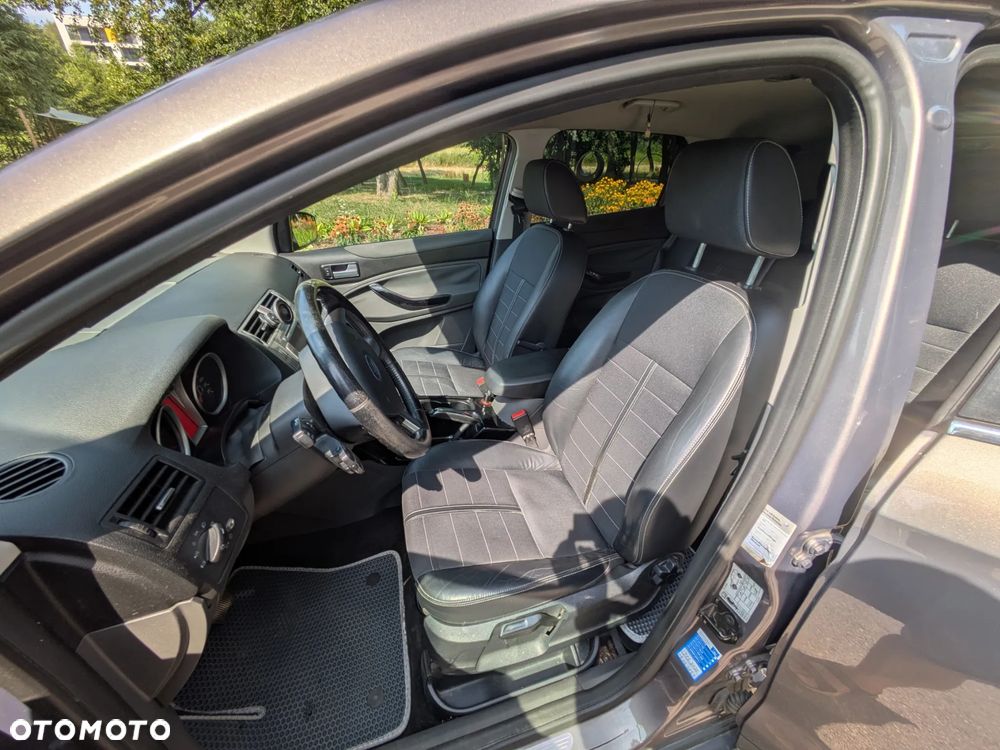 Ford Kuga 2.0 TDCi 4WD Titanium - 14