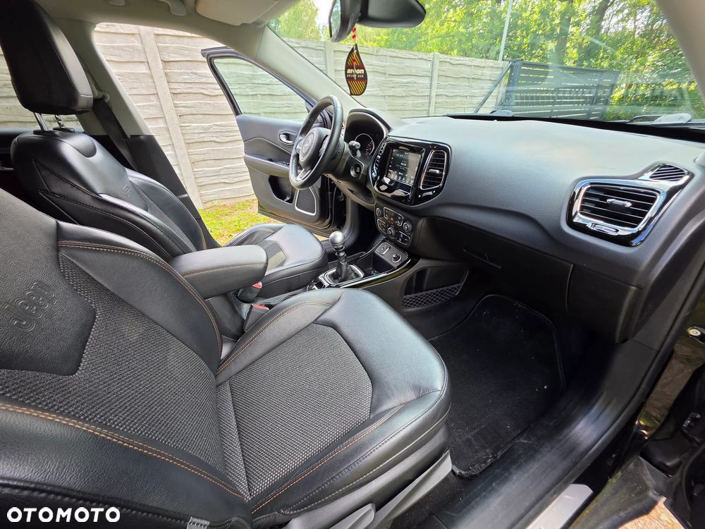 Jeep Compass 1.4 TMair Limited FWD S&S - 31