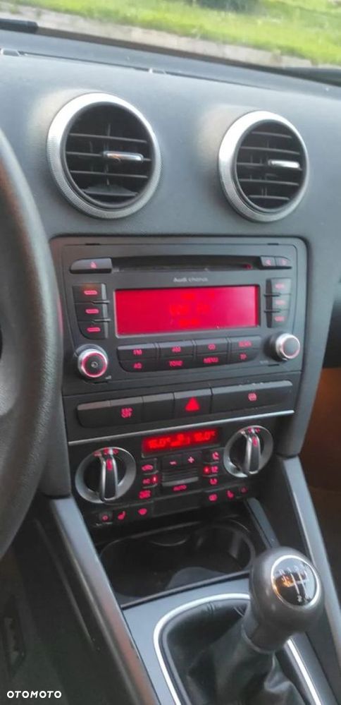 Audi A3 3-drzwiowe 1.6 TDI DPF S line Sportpaket (plus) - 10