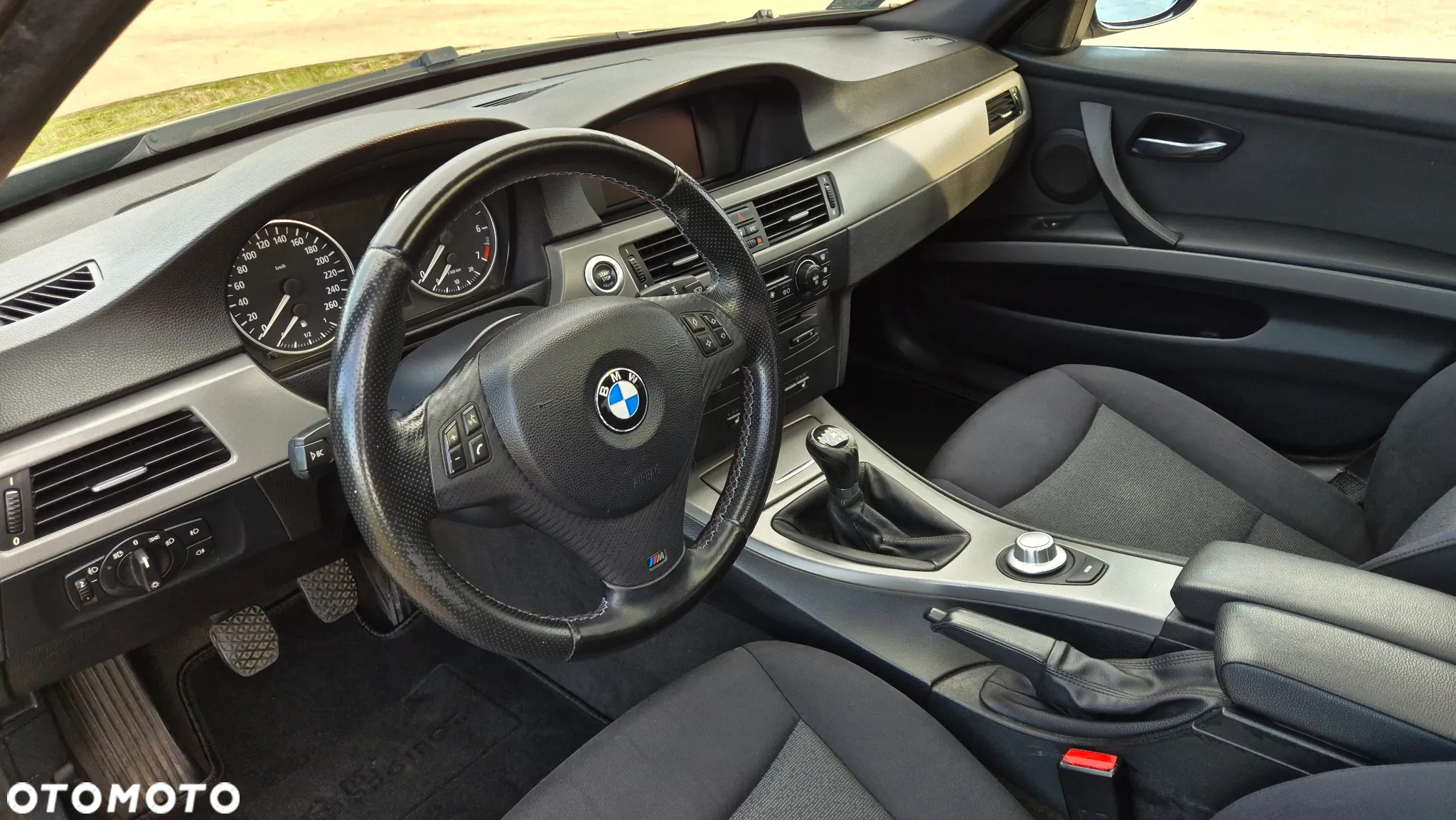 BMW Seria 3 320i - 16