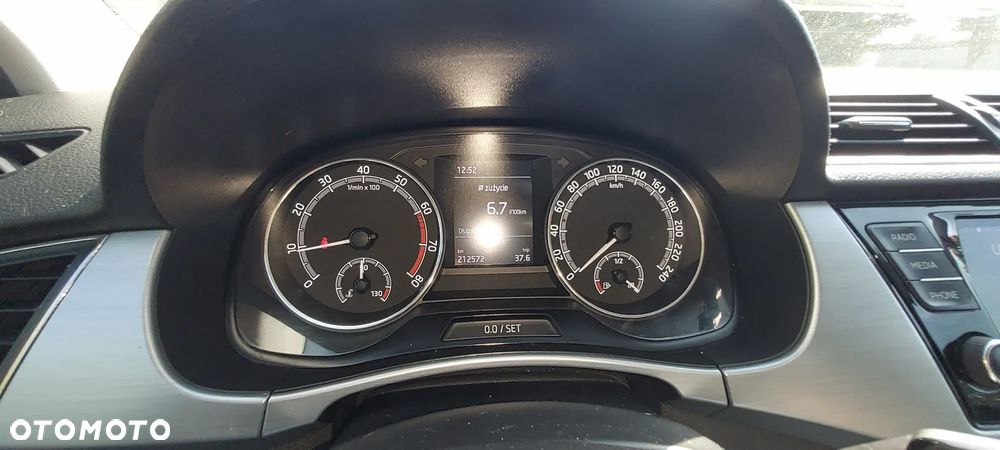 Skoda Fabia 1.0 Ambition Plus - 5