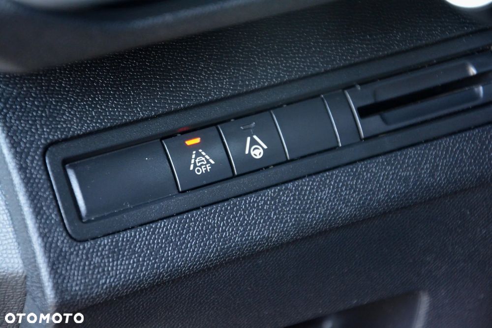Peugeot 5008 1.6 PureTech GT Pack S&S EAT8 - 34