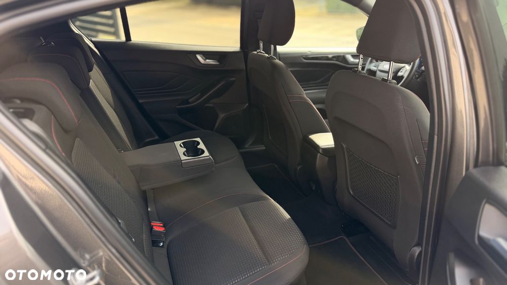 Ford Focus ver-1-0-ecoboost-mhev-st--line - 23