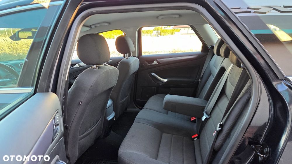 Ford Mondeo 2.0 TDCi Titanium - 18