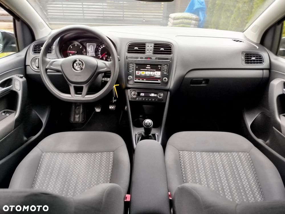 Volkswagen Polo 1.4 TDI (Blue Motion Technology) Comfortline - 9