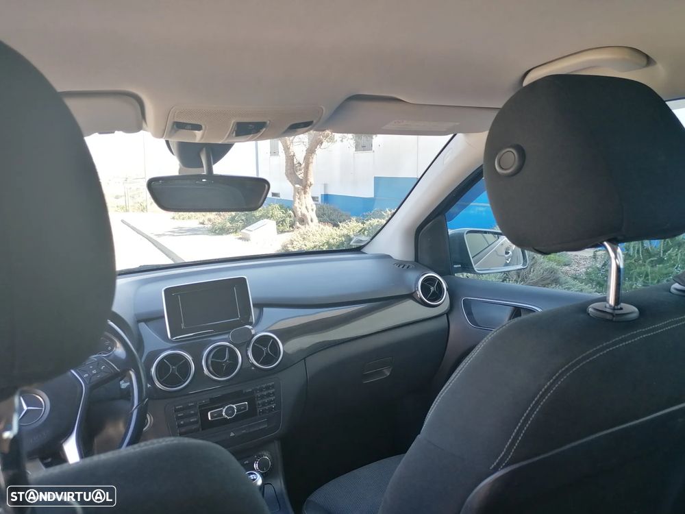 Mercedes-Benz B 180 CDI (BlueEFFICIENCY) - 5