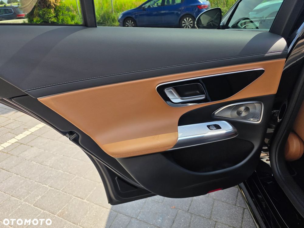 Mercedes-Benz Klasa E 220 d mHEV 4-Matic AMG 9G-Tronic - 25
