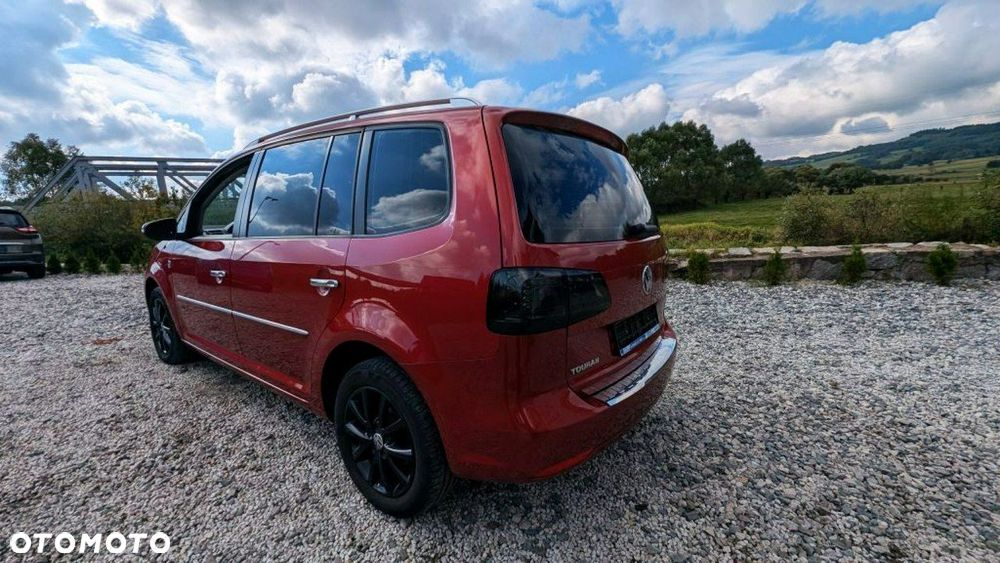 Volkswagen Touran - 19