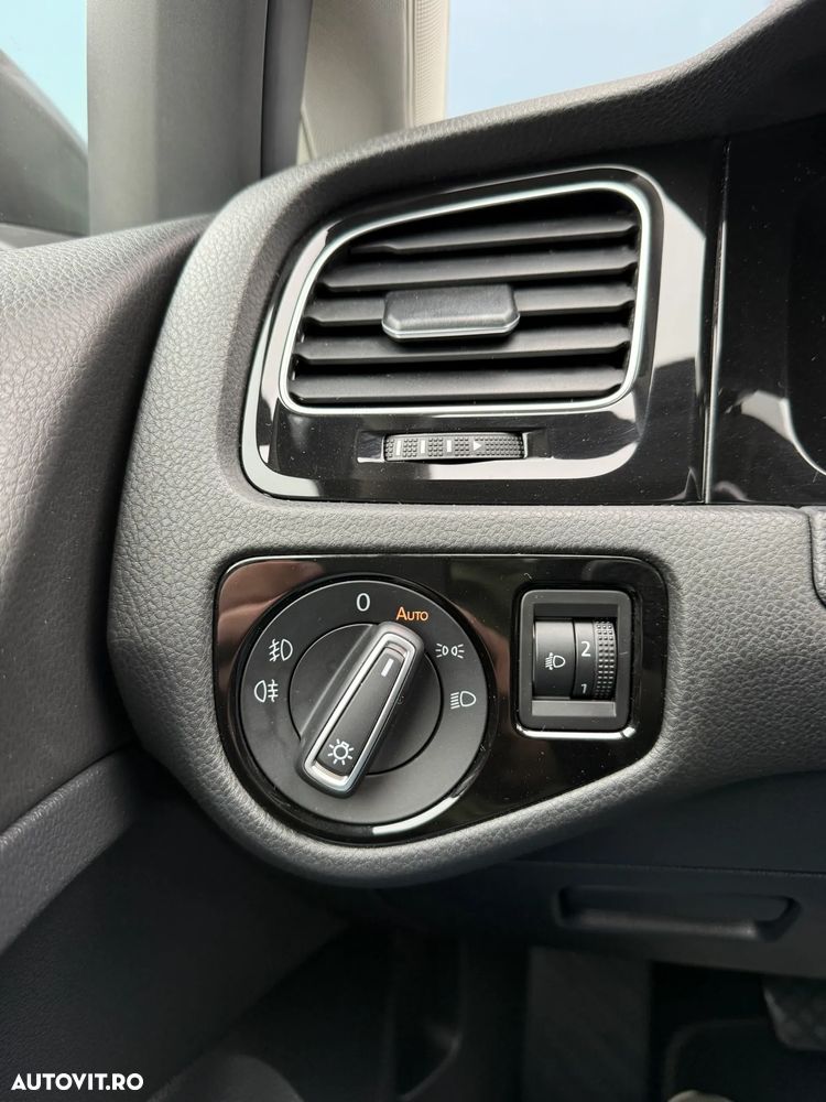 Volkswagen Golf 1.2 TSI BlueMotion Technology Cup - 31